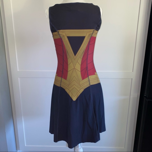 Wonder Woman Reversible Ltd. Edition Dress XS - Picture 11 of 16